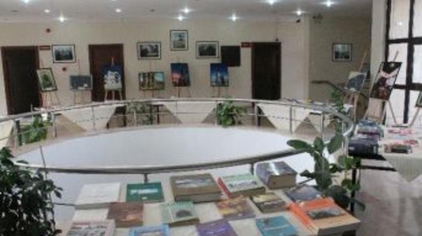 Fotoğraf Ve Kitap Sergisi A&ccedil;ıldı