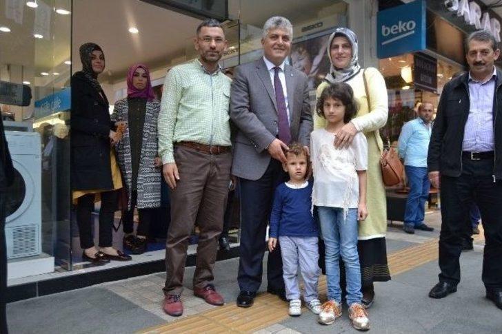 Ak Parti Trabzon Milletvekili Adayları Köseoğlu Ve Günnar Seçim Çalışmalarını Sürdürdü G5