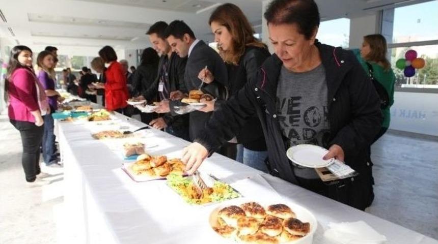 Nil&uuml;fer Ailesi Kermeste Buluştu