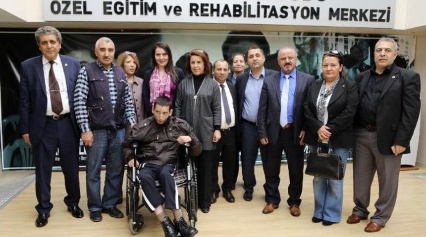 Maltepe Belediyesi&rsquo;nden Engellilere &Uuml;cretsiz G&ouml;z Taraması