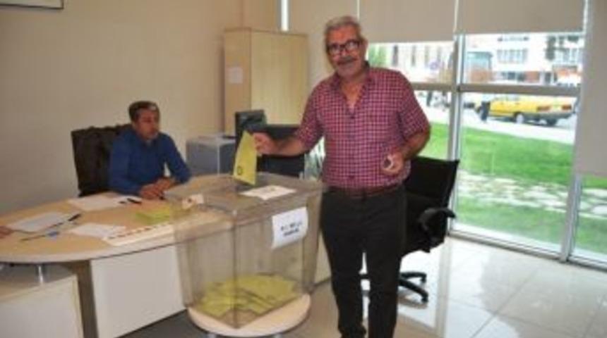 Ayvalık Deniz Hudut Kapısı&rsquo;nda 830 Oy Kullanıldı