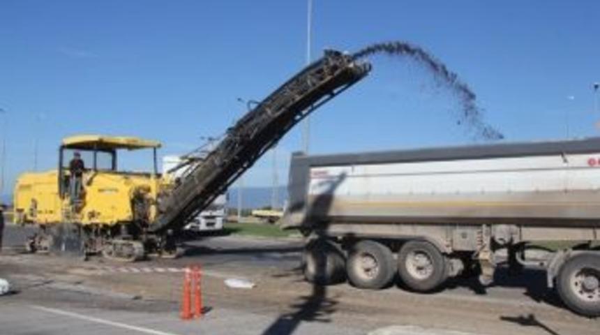 Burhaniye&rsquo;de Melih Bapu&ccedil;cuoğlu Bulvarına Yeni D&uuml;zenleme