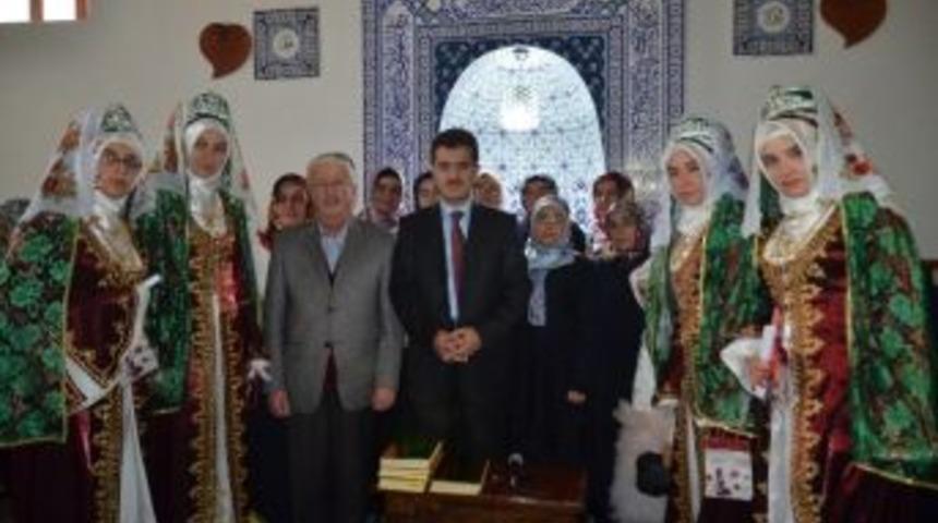 Mescit K&ouml;y&uuml;nde Hafızlık Merasimi D&uuml;zenlendi