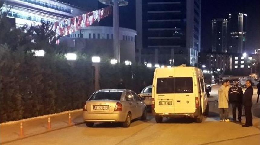 Chp Genel Merkezi &Ouml;n&uuml;nde Silah Sesleri