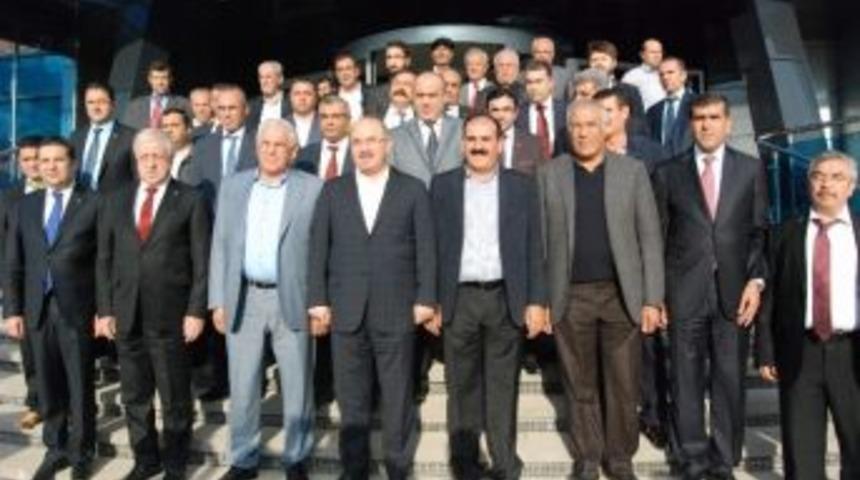 Ak Parti Başdanışmanı &Ccedil;elik: &ldquo;bir Tek Pkk&rsquo;lı Sınır Dışına Gitmedi&rdquo;