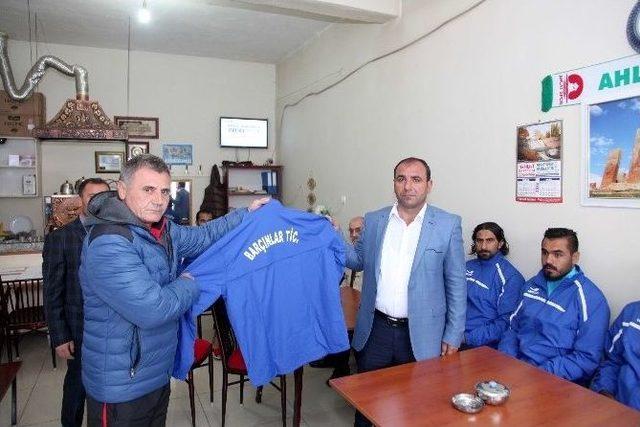 Ahlat Spor’a Malzeme Desteği