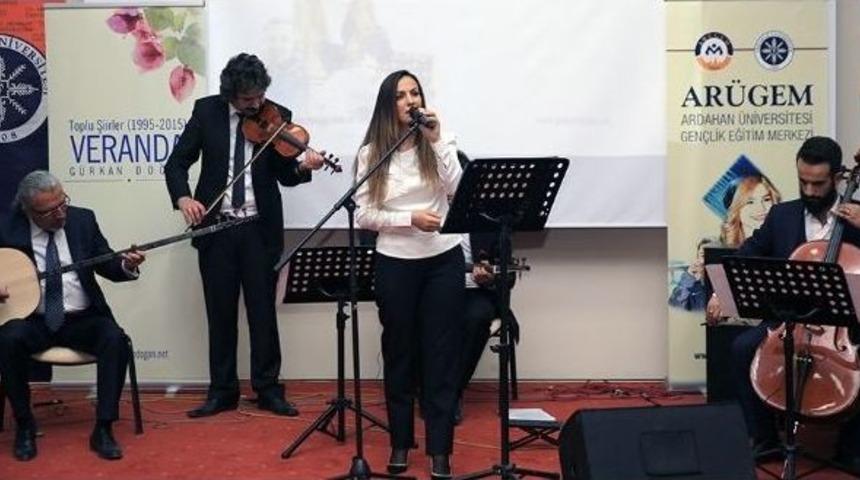 Ar&uuml;&rsquo;de Veranda&rsquo;lı Bir Gece