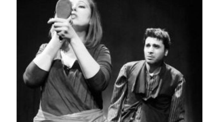 Kocaeli Şehir Tiyatrosu Sanat&ccedil;ıları 4 &Ouml;d&uuml;l Birden Aldı