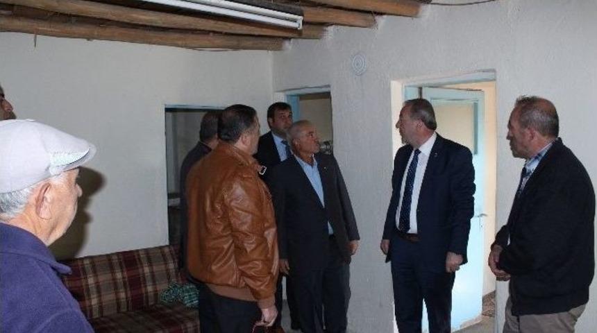 Başkan Şahiner Yangın Mağduru Aileyi Ziyaret Etti