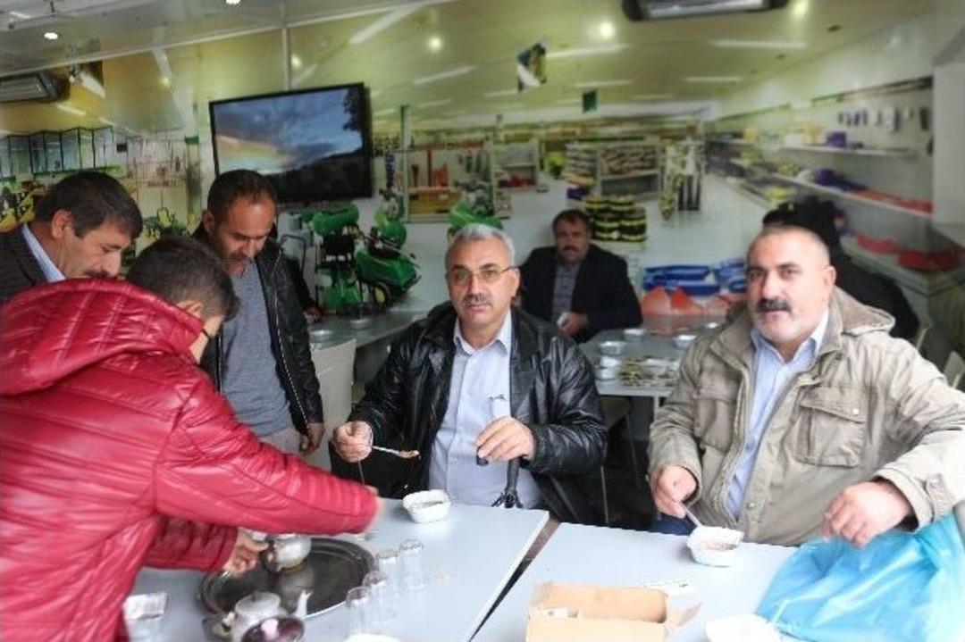 Bulanık&rsquo;ta Aşure Dağıtımı