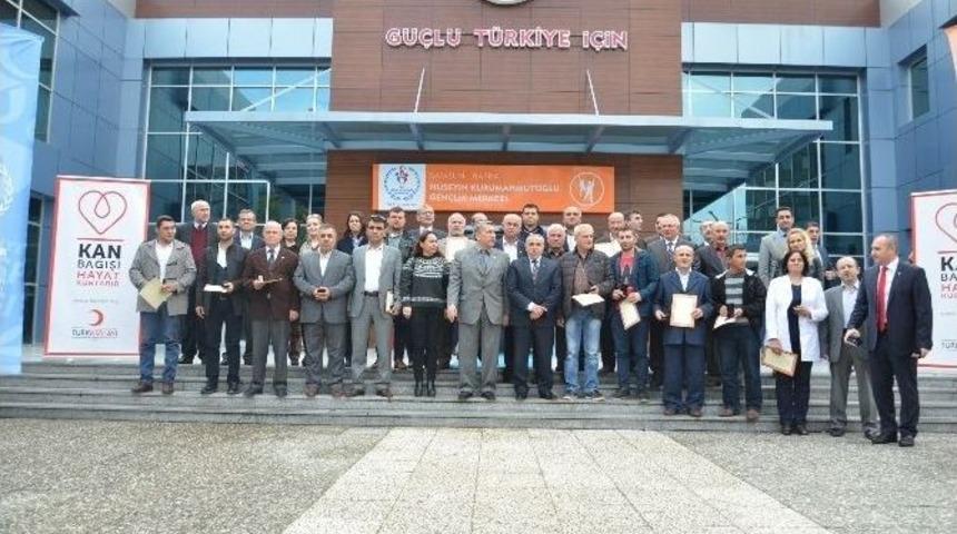 Kızılay&rsquo;dan Kan Bağış&ccedil;ılarına Bronz Madalya