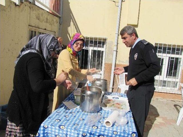 Okulda Aşure Etkinliği