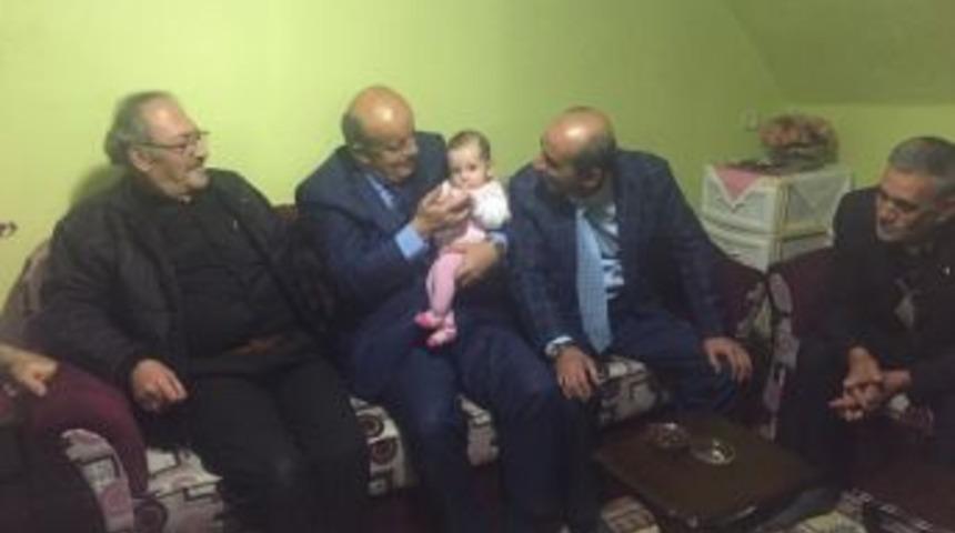 Başkan Sargın&rsquo;dan İznik&rsquo;in En K&uuml;&ccedil;&uuml;k Hacısına Ziyaret