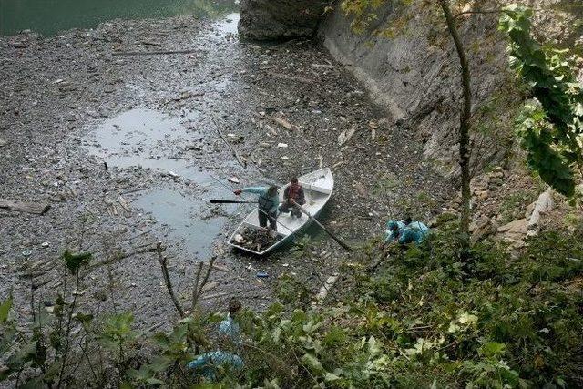 Doğa Harikası Yerköprü’de Temizlik