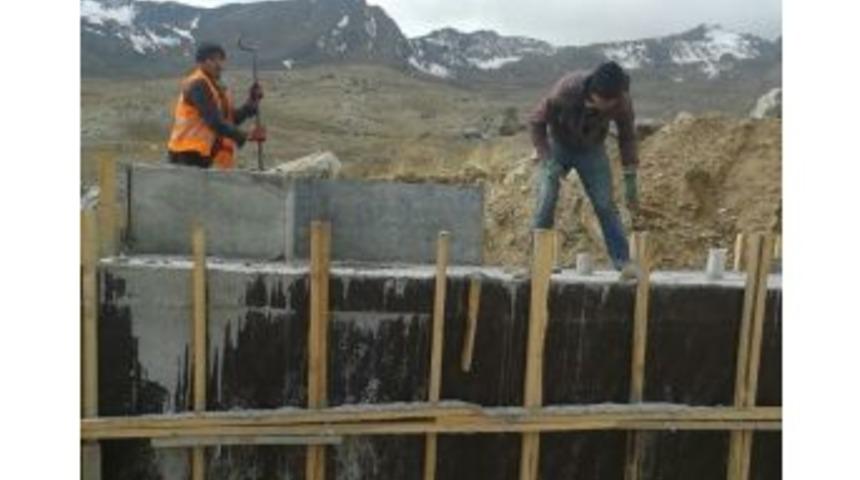 3500 Rakımda Zorlu İ&ccedil;me Suyu &Ccedil;alışması