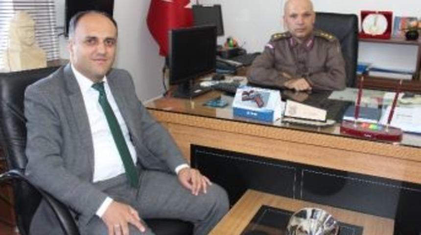 Başkan &Ouml;zaltun&rsquo;dan Jandarma Ve Garnizon Komutanı&rsquo;na Ziyaret