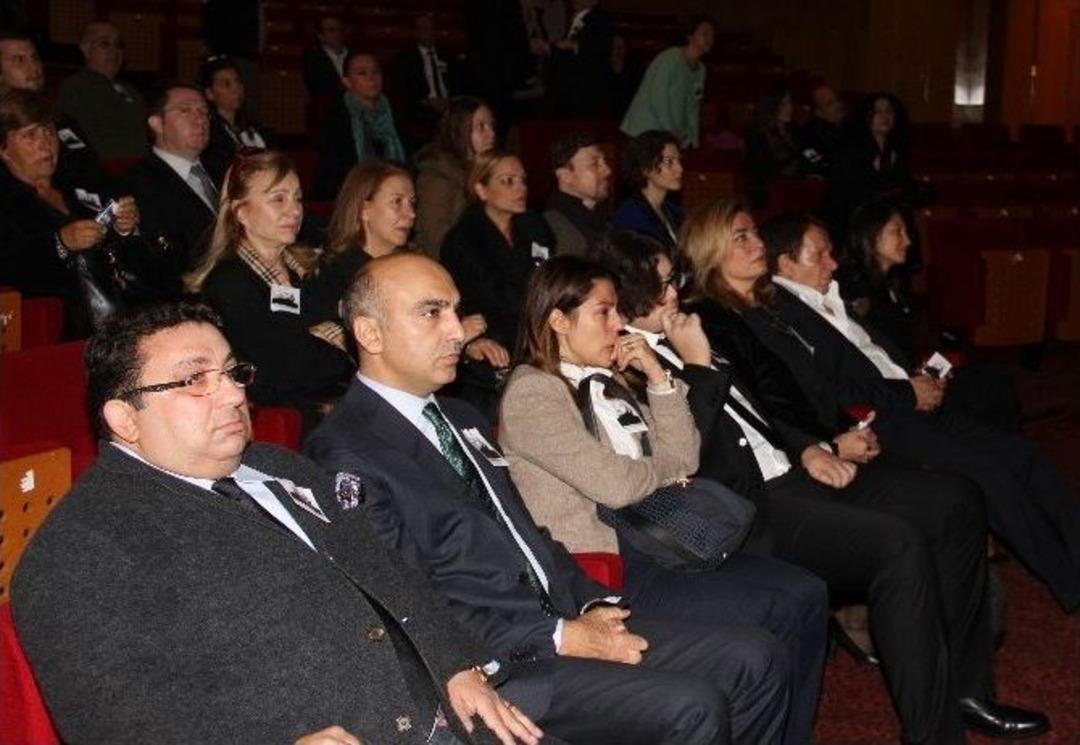 &Uuml;nl&uuml; Opera Sanat&ccedil;ısı Arda Aydoğan Son Yolculuğuna Uğurlandı