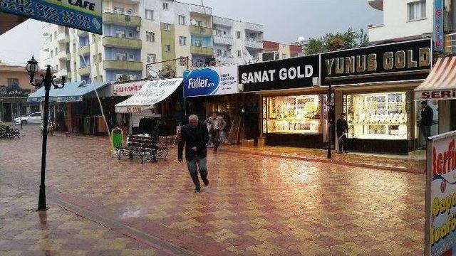 İdil’de Etkili Yağmur Hayatı Olumsuz Etkiledi