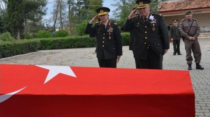 Kore Gazisi Toprağa Verildi