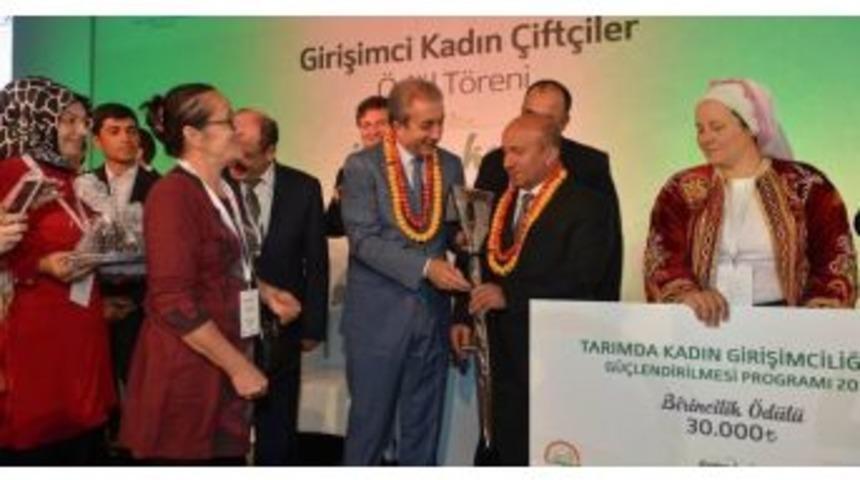 Kırklarelili Kadın &Ccedil;ift&ccedil;i T&uuml;rkiye 1&rsquo;incisi Oldu