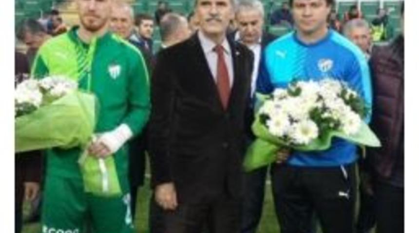 Timsah, Yuvasında İlk Antrenmanını Yaptı