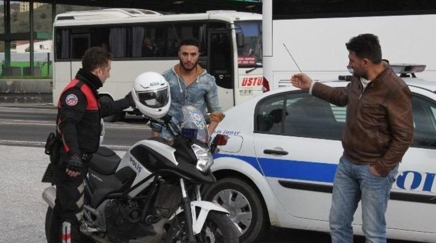 (&ouml;zel Haber) Otob&uuml;ste Canlı Bomba Paniği