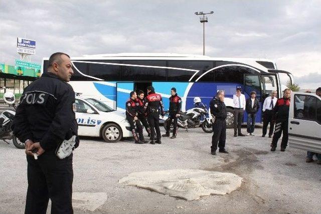 (özel Haber) Otobüste Canlı Bomba Paniği