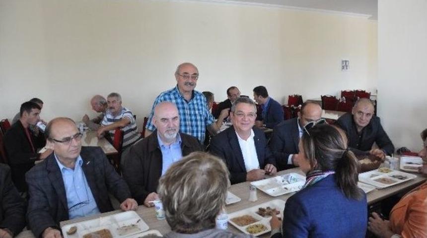 Başkan Kayalı, Aşure G&uuml;n&uuml;&rsquo;nde Alevilerle Buluştu