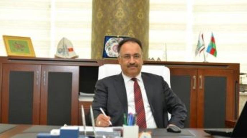 Rekt&ouml;r Yılmaz&rsquo;dan &Ouml;ğretmenler G&uuml;n&uuml; Mesajı