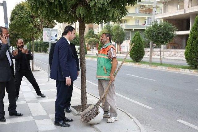 Karaköprü’de Çöp Konteynerları Yenileniyor