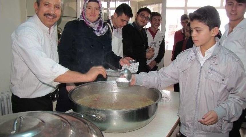 Hisarcık Anadolu Lisesi&rsquo;nde Aşure Etkinliği