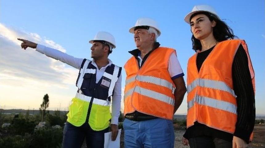 Paris B&uuml;y&uuml;kel&ccedil;isi Akil, Expo Tepesi&rsquo;ni Ziyaret Etti