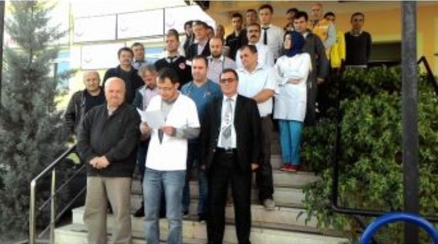 Sağlık &Ccedil;alışanları Meslektaşlarına Yapılan Saldırıları Kınadı