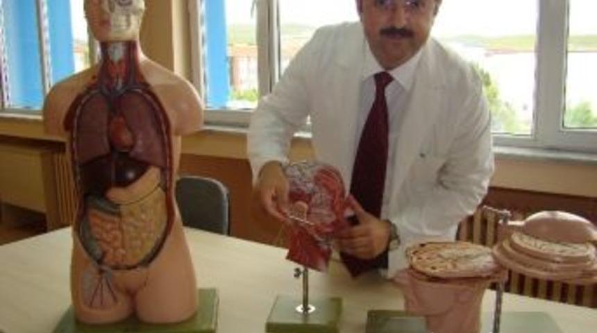 Bağışlayın Bedeniniz Tıp Eğitiminde Yaşasın Kampanyası S&uuml;r&uuml;yor