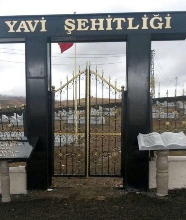 Başkan Sekmen’den Şehitlere Saygı