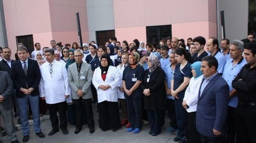 Osmaniye&rsquo;de Sağlık &Ccedil;alışanları Ter&ouml;r Olaylarını Lanetledi