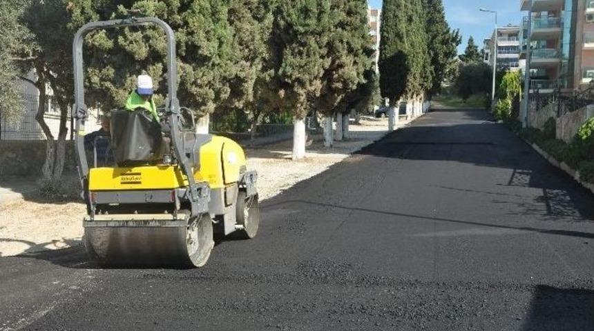 Kuşadası Belediyesi&rsquo;nin Yol Yapım &Ccedil;alışmaları S&uuml;r&uuml;yor