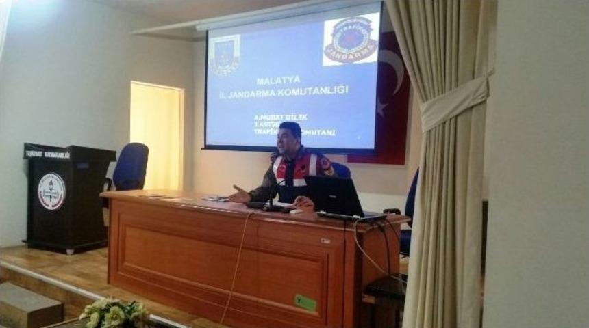 Jandarma&rsquo;dan Okul Servis Şof&ouml;rlerine Eğitim