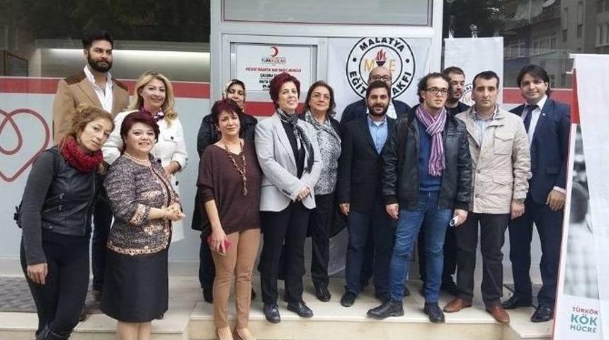 Mev Kan Bağışı Yapanlara Aşure İkram Etti