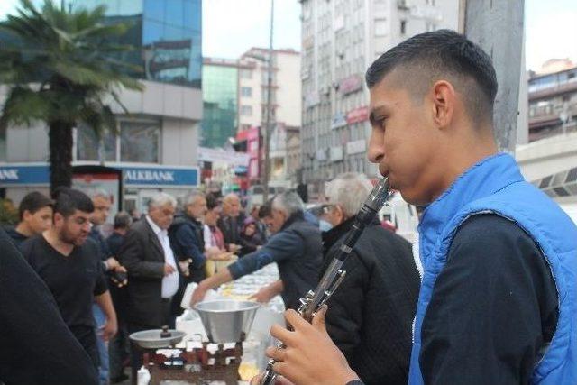 Balıkçılardan İlginç Protesto