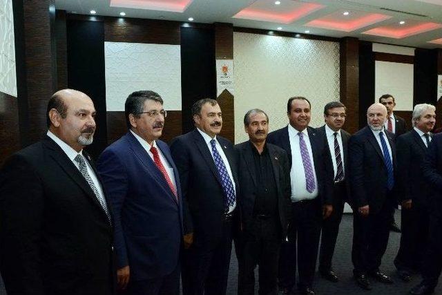 Bakan Eroğlu Oda Başkanlarıyla Bir Araya Geldi