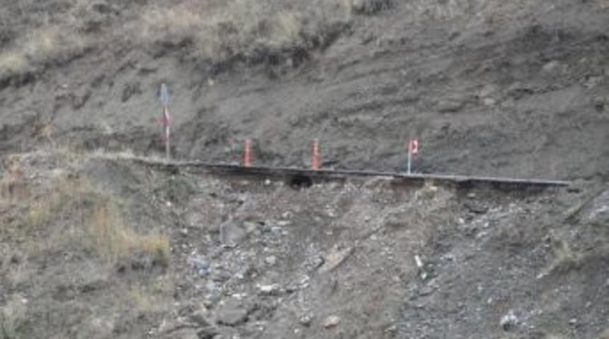 Tunceli&rsquo;de 100 Kiloluk Patlayıcı İmha Edildi