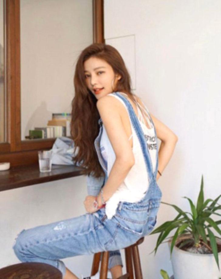 Yaşını öğrenen kulaklarına inanamıyor G2