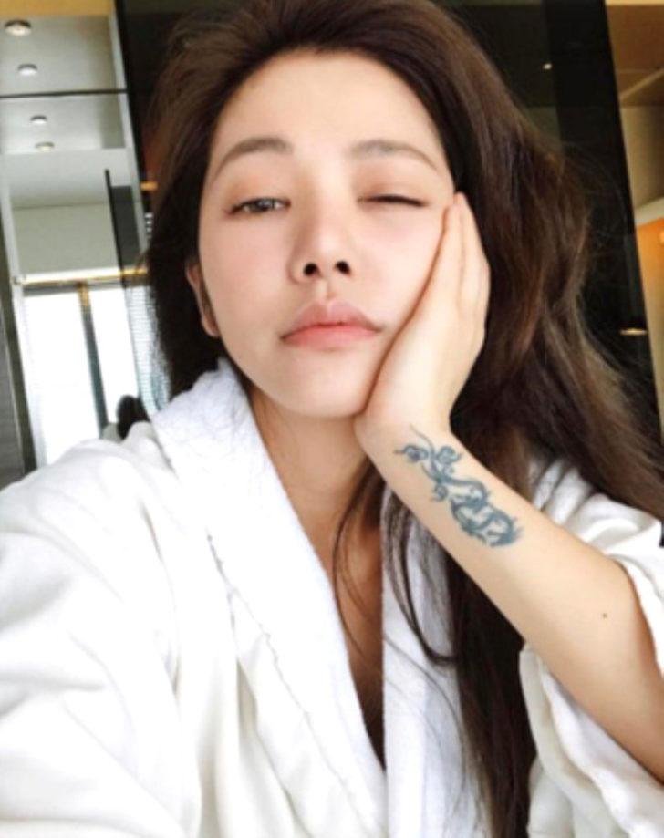 Yaşını öğrenen kulaklarına inanamıyor G5