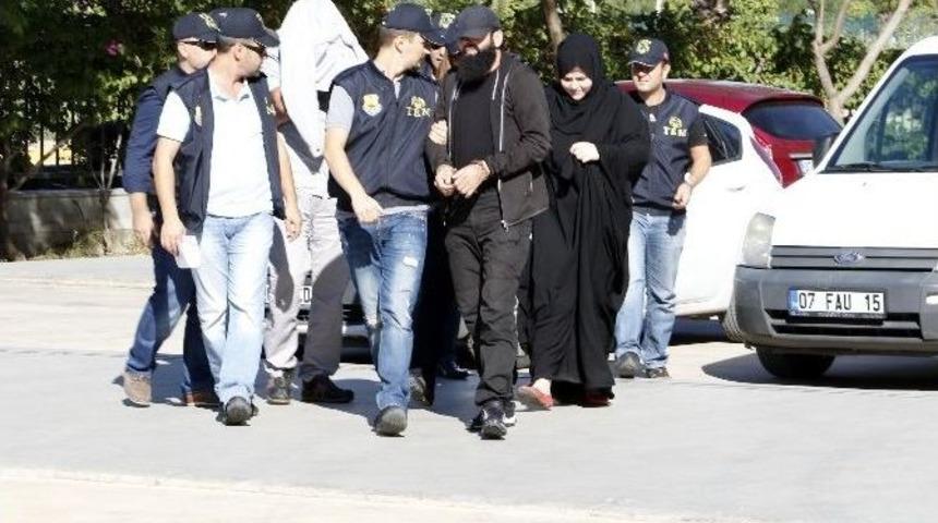 Antalya&rsquo;da Işid Ş&uuml;phelisi 3 Kişi Adliyeye Sevk Edildi