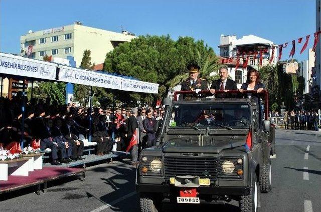 Aydın’da Cumhuriyetin Kuruluşu’nun 92. Yıldönümü Kutlandı