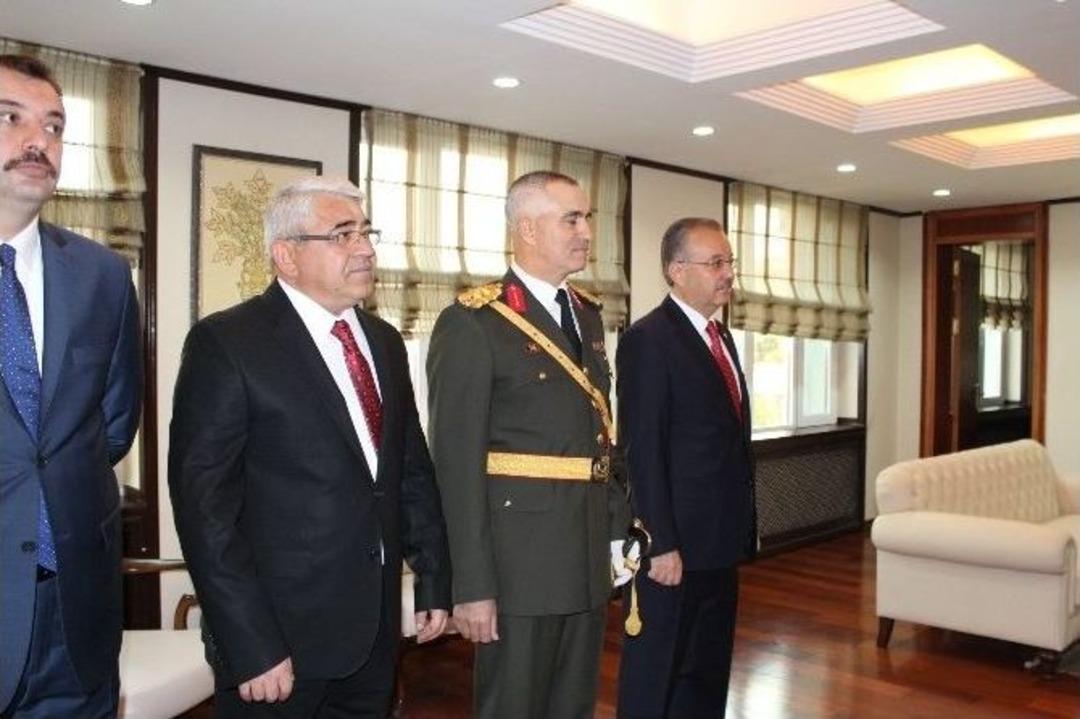 Kars&rsquo;ta Cumhuriyet Coşkusu!