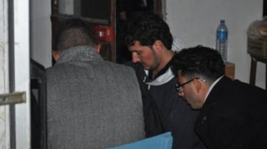 Ka&ccedil;akları Taşıyan Tekne Battı