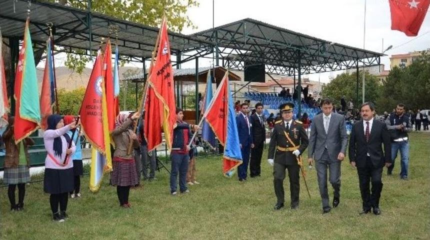 Darende&rsquo;de 29 Ekim Coşkuyla Kutlamaları