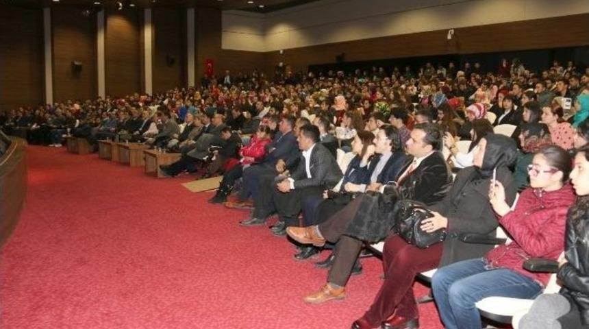 Nevşehir&rsquo;de &lsquo;d&uuml;n&uuml; Unutma Ki Yarına Hakkın Olsun&rsquo; Konulu Konferans D&uuml;zenlendi